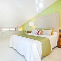 Отель Micalet Apartments by Home Club Испания, Валенсия - отзывы, цены и фото номеров - забронировать отель Micalet Apartments by Home Club онлайн комната для гостей фото 2