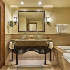 Отель “Luxury Villa in Four Seasons Resort, Sharm El Sheikh ванная фото 4