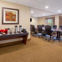 Отель Crowne Plaza Columbus North- Worthington США, Колумбус - отзывы, цены и фото номеров - забронировать отель Crowne Plaza Columbus North- Worthington онлайн спа
