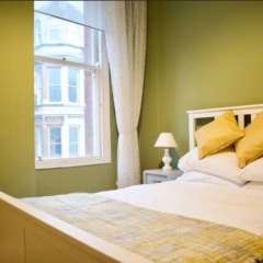 Отель Traditional 2 Bedroom Flat With Views of Portobello Beach Эдинбург комната для гостей