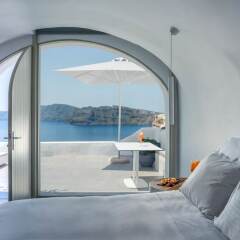 Отель Echoes Luxury Suites by Canvas - Adults Only Греция, Остров Санторини - отзывы, цены и фото номеров - забронировать отель Echoes Luxury Suites by Canvas - Adults Only онлайн пляж