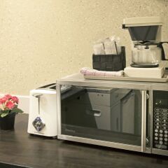 Отель Riviera on Robson Suites Hotel Downtown Vancouver Канада, Ванкувер - отзывы, цены и фото номеров - забронировать отель Riviera on Robson Suites Hotel Downtown Vancouver онлайн интерьер отеля