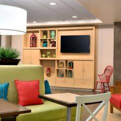 Отель Home2 Suites by Hilton Cleveland Beachwood