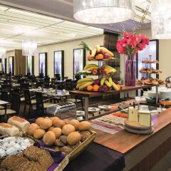 Отель Imperial Hotel Дания, Копенгаген - 1 отзыв об отеле, цены и фото номеров - забронировать отель Imperial Hotel онлайн питание фото 2