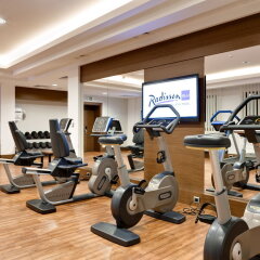 Radisson Blu Hotel, Kyiv Podil фитнесс-зал