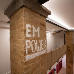 Отель Draper Startup House for Entrepreneurs Лиссабон фото 3