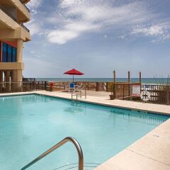 Отель Best Western Oceanfront - New Smyrna Beach бассейн фото 2