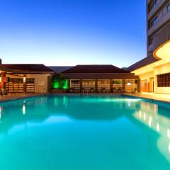 Отель Crowne Plaza San Jose Corobici бассейн