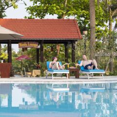 Indochine Hoi An Riverside Hotel & Spa бассейн фото 3