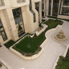 Queen's Court Hotel &Residence фото 6