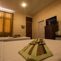 Kyi Tin Hotel комната для гостей фото 5