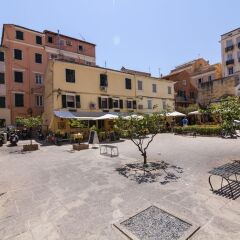 Отель Lemon Tree in the heart of Old Town