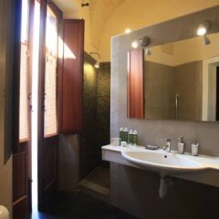 Отель Ambika B&B Италия, Лечче - отзывы, цены и фото номеров - забронировать отель Ambika B&B онлайн ванная фото 2
