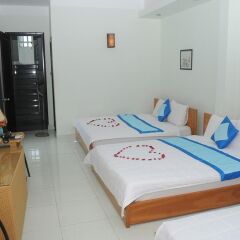 Queen Hotel 2 комната для гостей фото 5