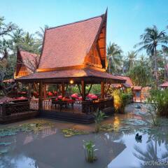 Отель Avani Pattaya Resort фото 4