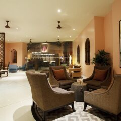 Отель Centara Grand Beach Resort Phuket Таиланд, Карон-Бич - 5 отзывов об отеле, цены и фото номеров - забронировать отель Centara Grand Beach Resort Phuket онлайн интерьер отеля фото 2