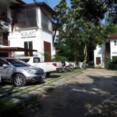 Отель Kirati Beach Resort парковка