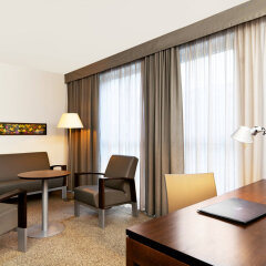 Отель Four Points by Sheraton Bolzano Больцано удобства в номере фото 2