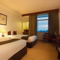 Phuket Merlin Hotel 3* Улучшенный номер с различными типами кроватей