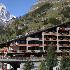 Отель Swiss Alpine Hotel Allalin Швейцария, Церматт - отзывы, цены и фото номеров - забронировать отель Swiss Alpine Hotel Allalin онлайн приотельная территория