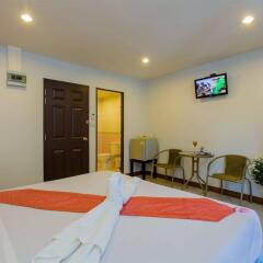 Отель Eing Lay Beach Guest House удобства в номере фото 2