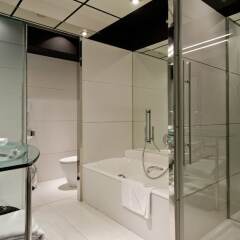 Отель Hilton Madrid Airport сауна