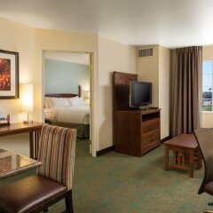 Отель Staybridge Suites Sacramento Airport Natomas удобства в номере фото 2