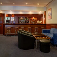 Hotel VIP Executive Zurique гостиничный бар