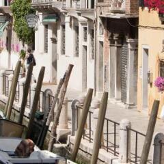 Easy Hostel Venice Венеция гостиничный бар