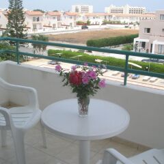 DebbieXenia Hotel Apartments балкон фото 2