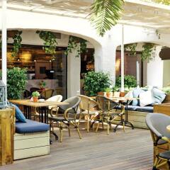 Отель Puente Romano Marbella гостиничный бар