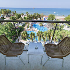 Отель Trendy Palm Beach - All Inclusive Сиде балкон