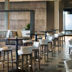 Отель Marriott Columbus University Area гостиничный бар