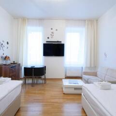 Апартаменты Royal Resort Apartments Belvedere Вена комната для гостей