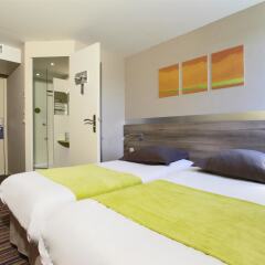 Hotel Kyriad Lyon Est - Saint Bonnet de Mure комната для гостей фото 3