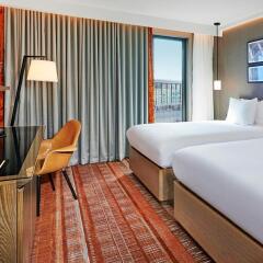 Отель Hilton London Tower Bridge 4* Номер Делюкс с 2 отдельными кроватями