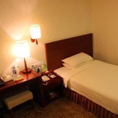 Pazhou Hotel 3* Номер категории Эконом с различными типами кроватей фото 9