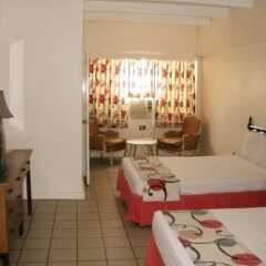 Pineapple Court Hotel в номере
