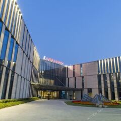 Отель Taihu Lake Golden Valley Conference Center парковка