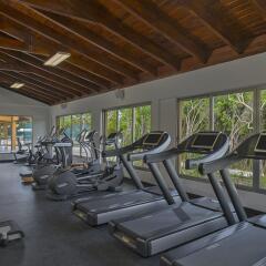 Отель Luxury Villas at Tortuga Bay фитнесс-зал