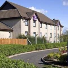Отель Premier Inn Glasgow - Cumbernauld