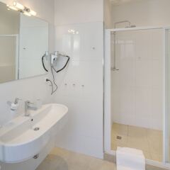 Отель Selinor Old Town Apartments Чехия, Прага - отзывы, цены и фото номеров - забронировать отель Selinor Old Town Apartments онлайн ванная