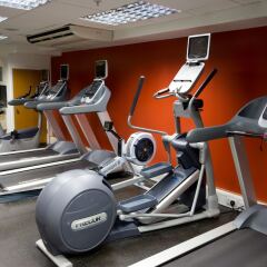 Отель Hilton London Metropole фитнесс-зал фото 2