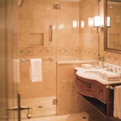 Belmond Hotel Monasterio Куско ванная