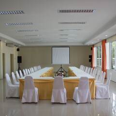 Отель Mandawee Resort & Spa