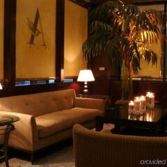 Отель Atheneum Suite Hotel США, Детройт - отзывы, цены и фото номеров - забронировать отель Atheneum Suite Hotel онлайн интерьер отеля