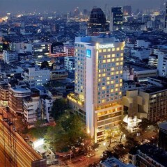 Отель Novotel Bangkok Silom Road фото 3