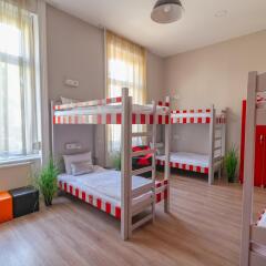 Full Moon Design Hostel Budapest Будапешт детские мероприятия