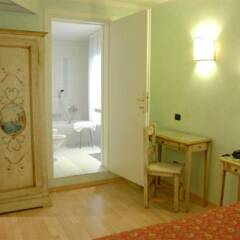 Hotel Ariston удобства в номере
