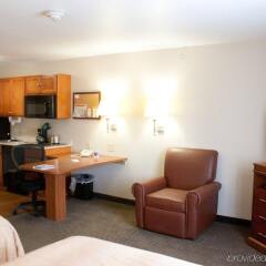 Отель Candlewood Suites Polaris удобства в номере фото 2
